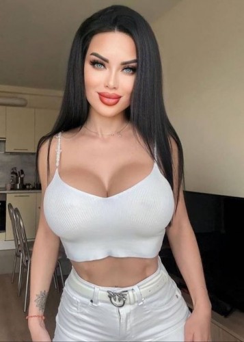 Карина, Г. Донецк